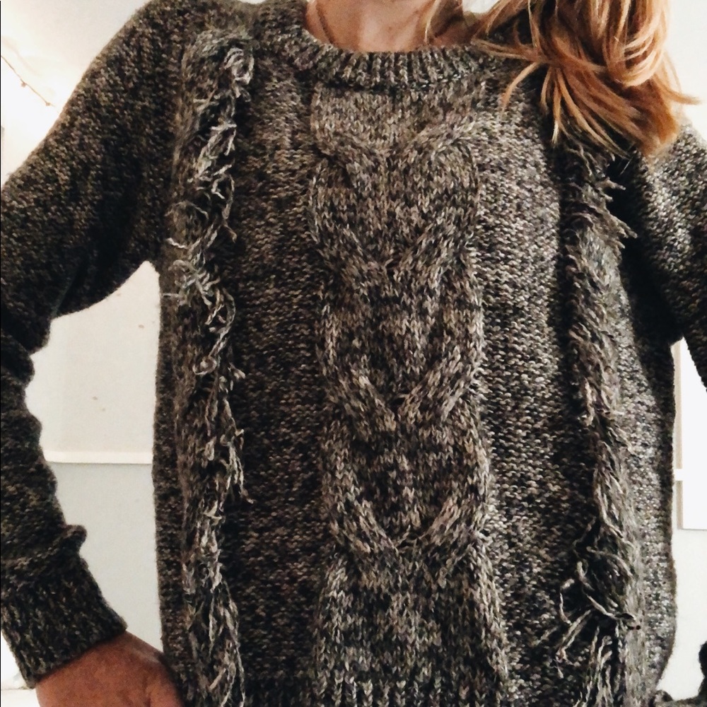 warm grey sweater - Picture 1 of 3